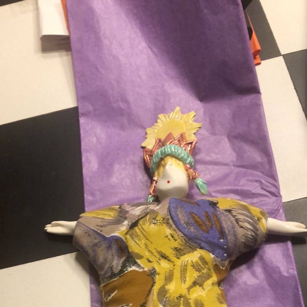 Poupee Indian Doll,she is 10βHt. and 9βw